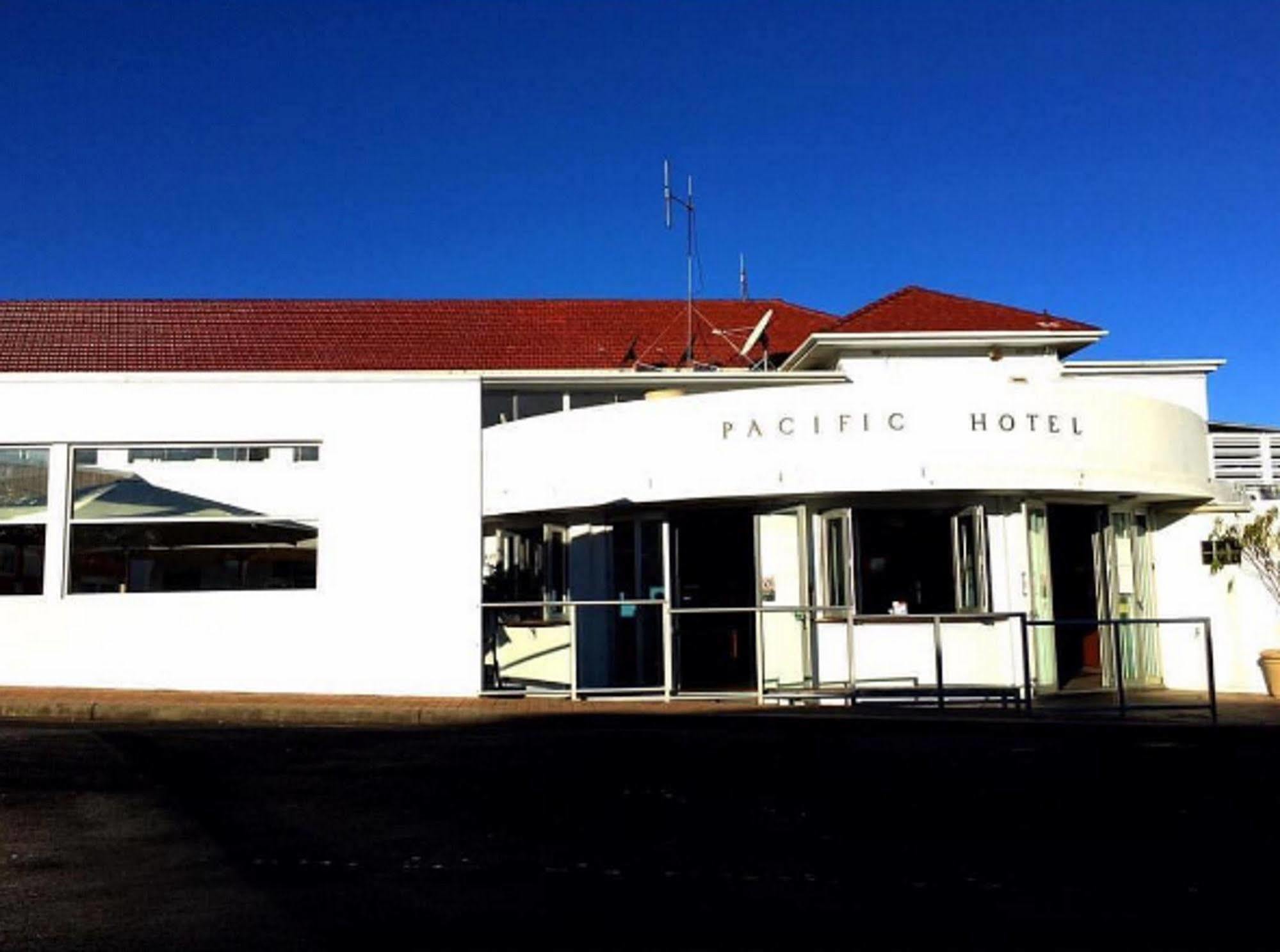 Pacific Hotel Yamba Exterior photo